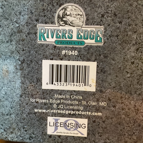 Set of 2 24oz Pilsner glasses see photos for design. NIB - Picture 4 of 4